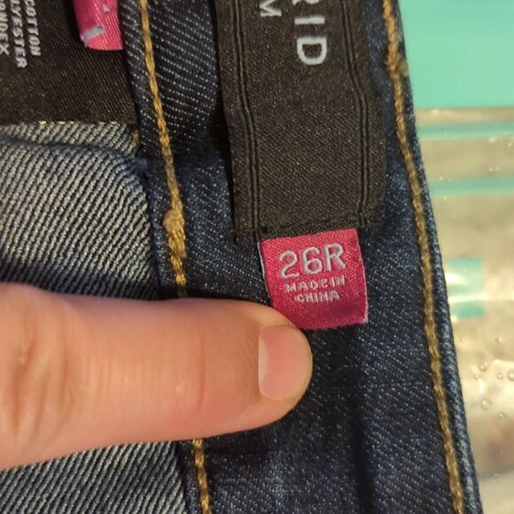 26 regular Torrid denim jeans us size EUC blue stretch slimming look any season - Picture 10 of 10